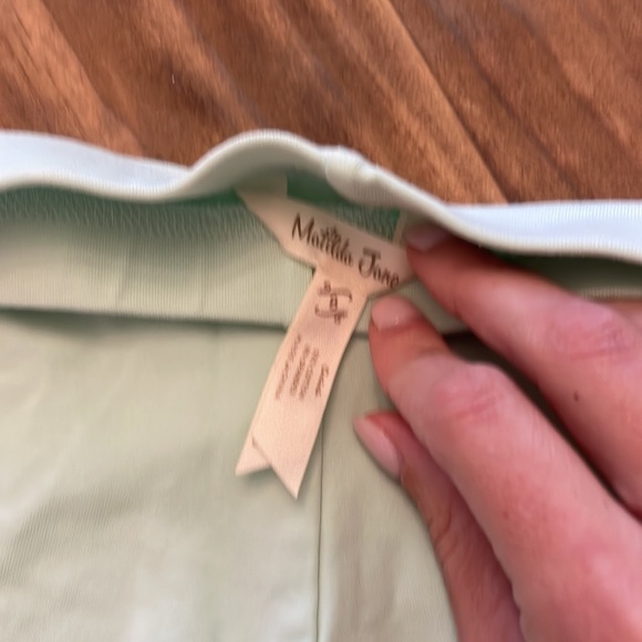 Shorties - Picture 9 of 10